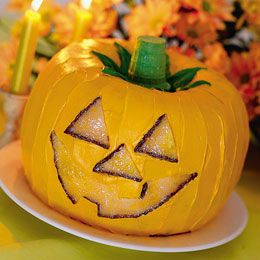 pumpkin-cake-o-lantern-halloween-recipe-photo-260-ff1000halloa03.jpg