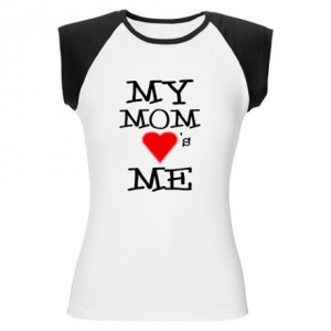 mom loves me tshirt